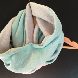 Bleu clair pailleté - Polaire anti-boulochage gris clair - Jersey tricoté (extensible) - 145 cm