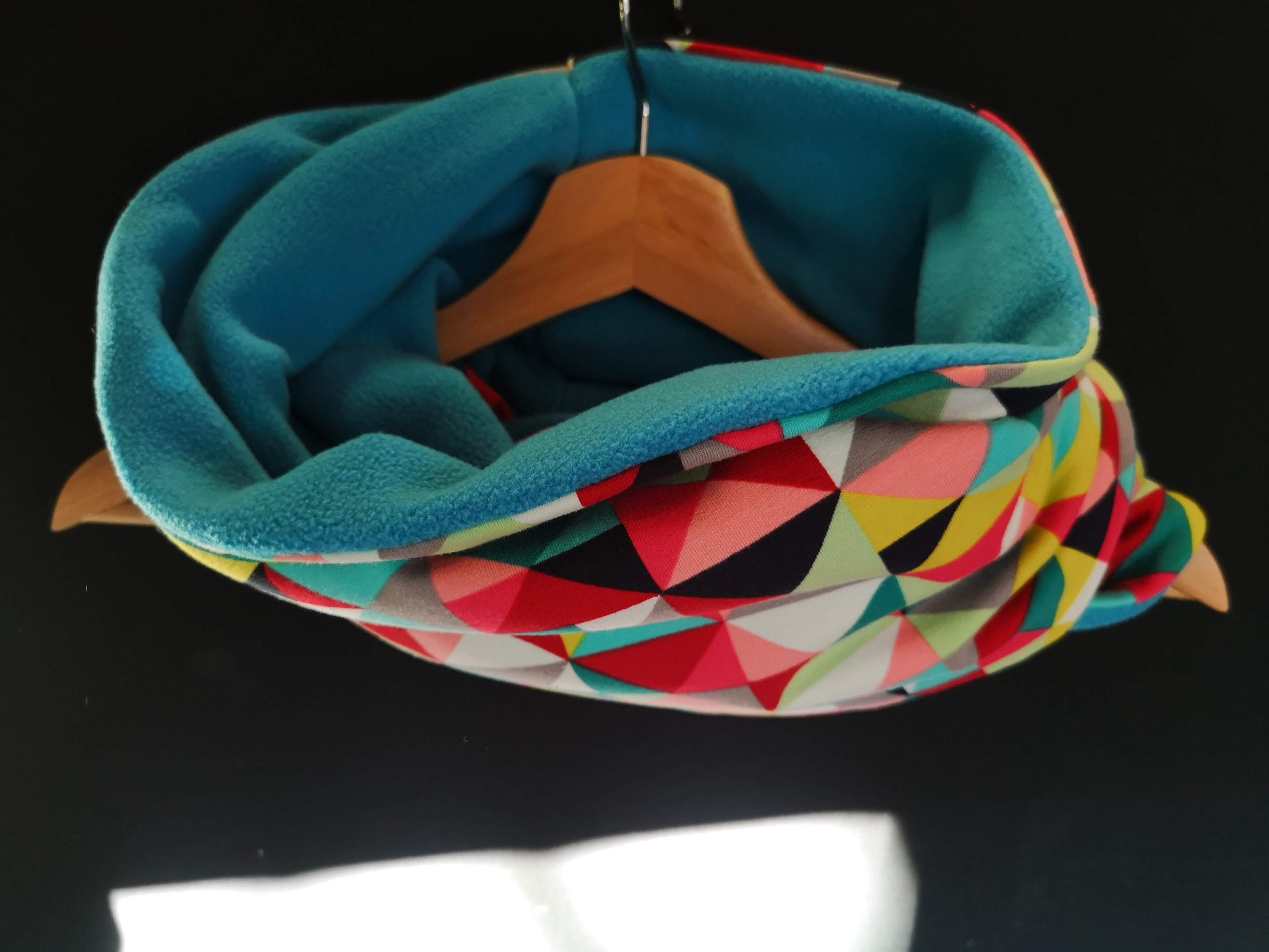 Triangles multicolores - Polaire anti-boulochage aqua - Jersey (extensible) - 145 cm
